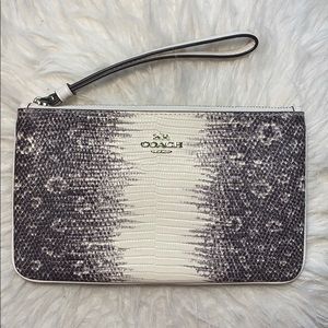 A NWOT Snake Print COACH WRISTLET